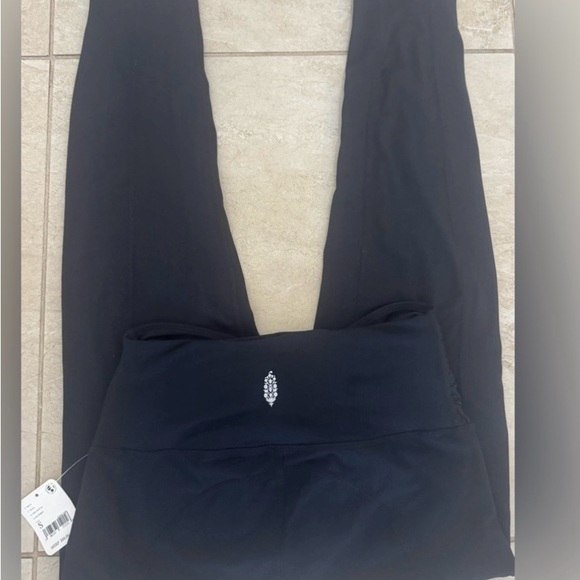 Free People High-Rise Ankle Breathe Deeper Leggings - Picture 6 of 11